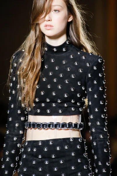 Look 120